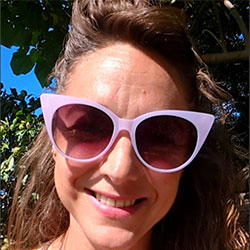 Alana M., 42